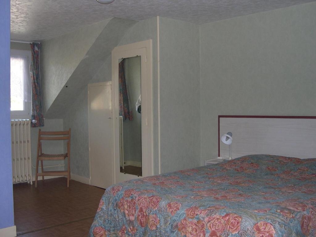 Hotel Restaurant De La Poste A Gérardmer Habitación foto